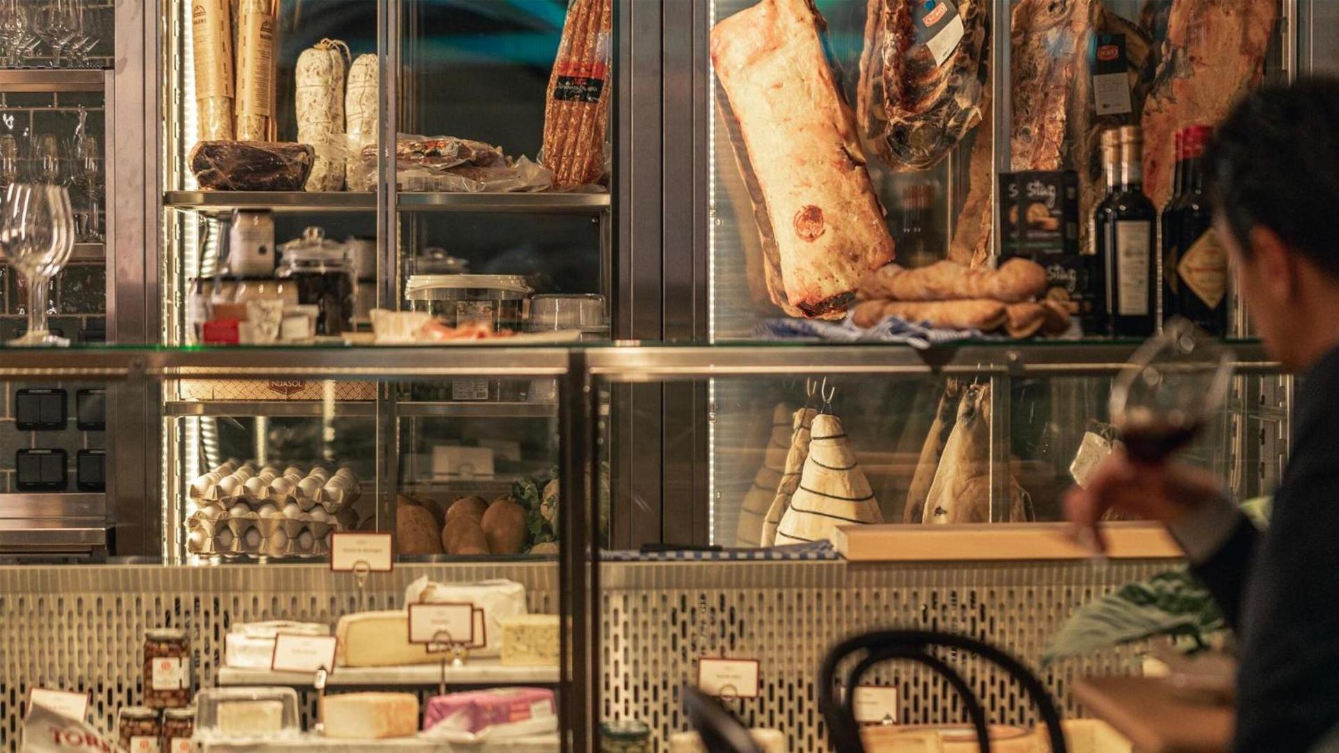 Jacyz Hotel Gotemburgo Exterior foto A selection of Italian cured meats and cheeses